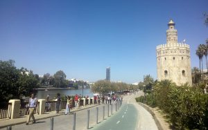 Lee más sobre el artículo Sevilla, otra ciudad reconciliada con la bicicleta