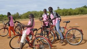 Lee más sobre el artículo ! Un Hangar Bikefriendly en Senegal ¡