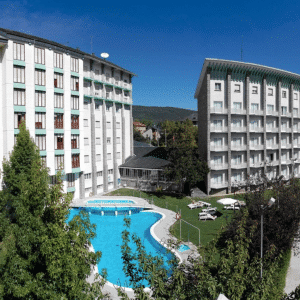 QUEBRANTAHUESOS – Gran Hotel
