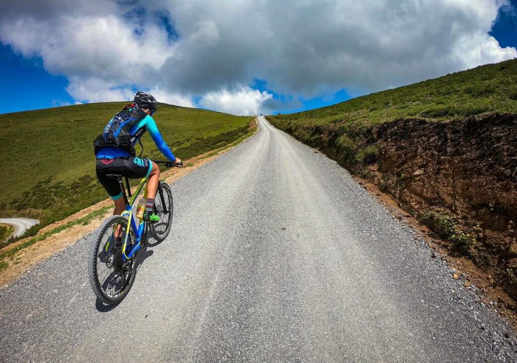 Lee más sobre el artículo Tracks Astures: disfruta Asturias en bicicleta
